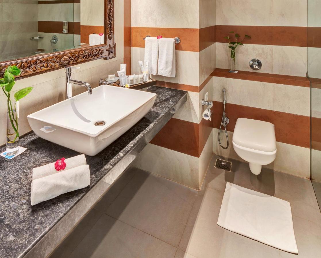Club Mahindra Acacia Palms Hotel Колва Екстериор снимка