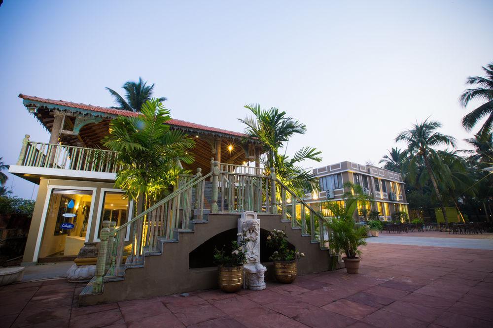 Club Mahindra Acacia Palms Hotel Колва Екстериор снимка